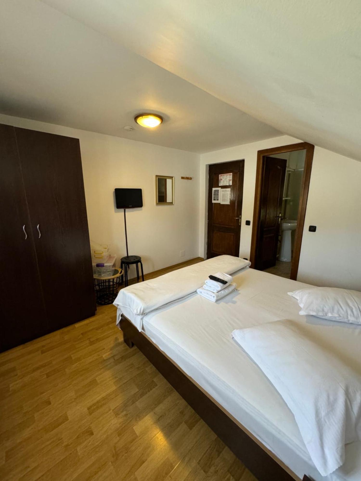 Casa David Hotel Buşteni Buitenkant foto