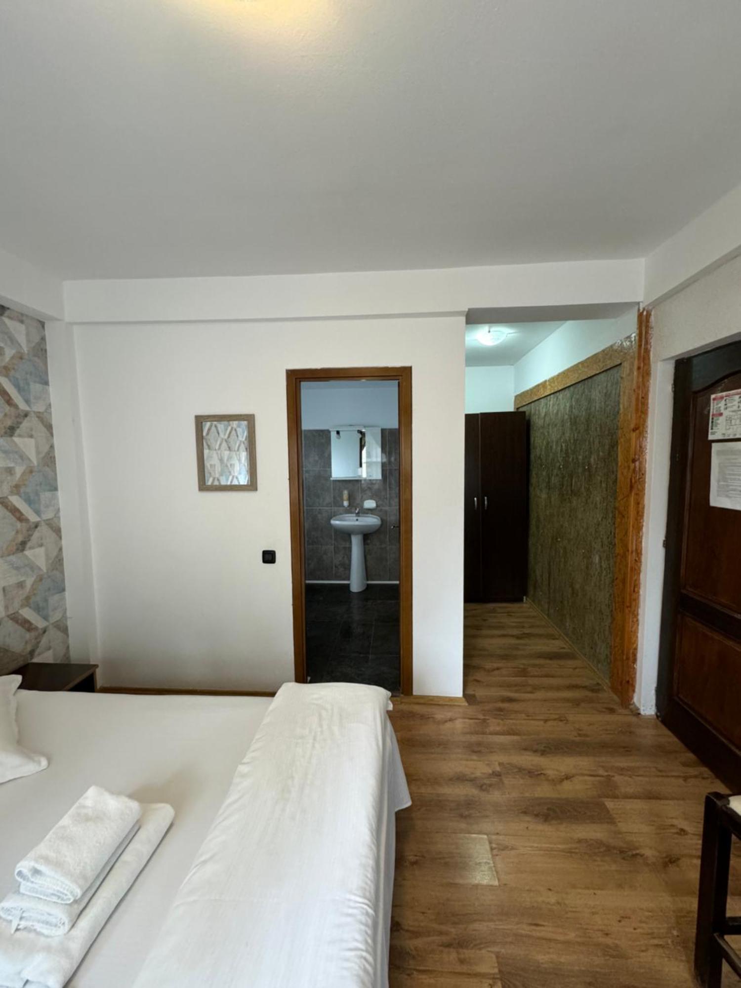 Casa David Hotel Buşteni Buitenkant foto
