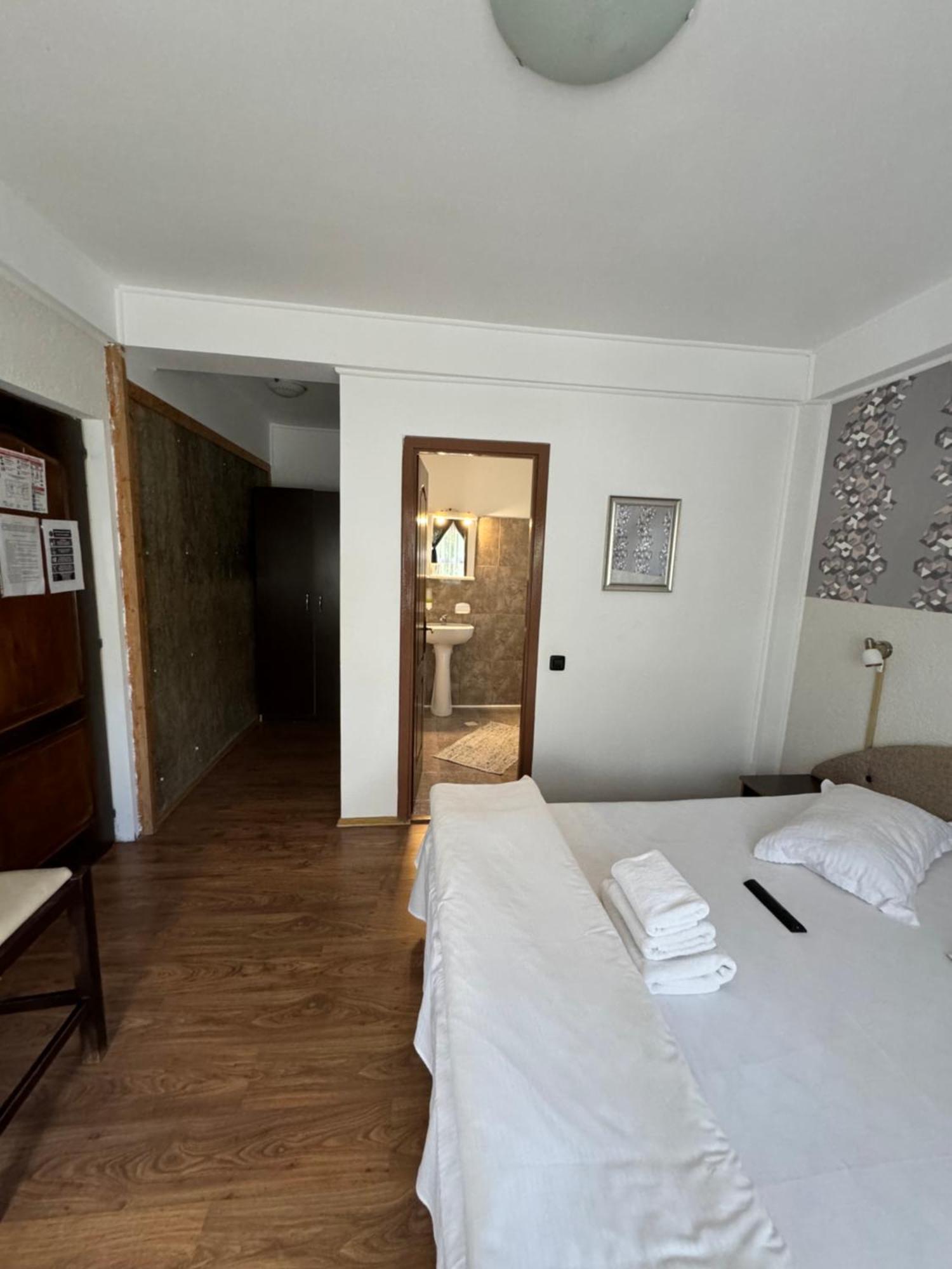 Casa David Hotel Buşteni Buitenkant foto