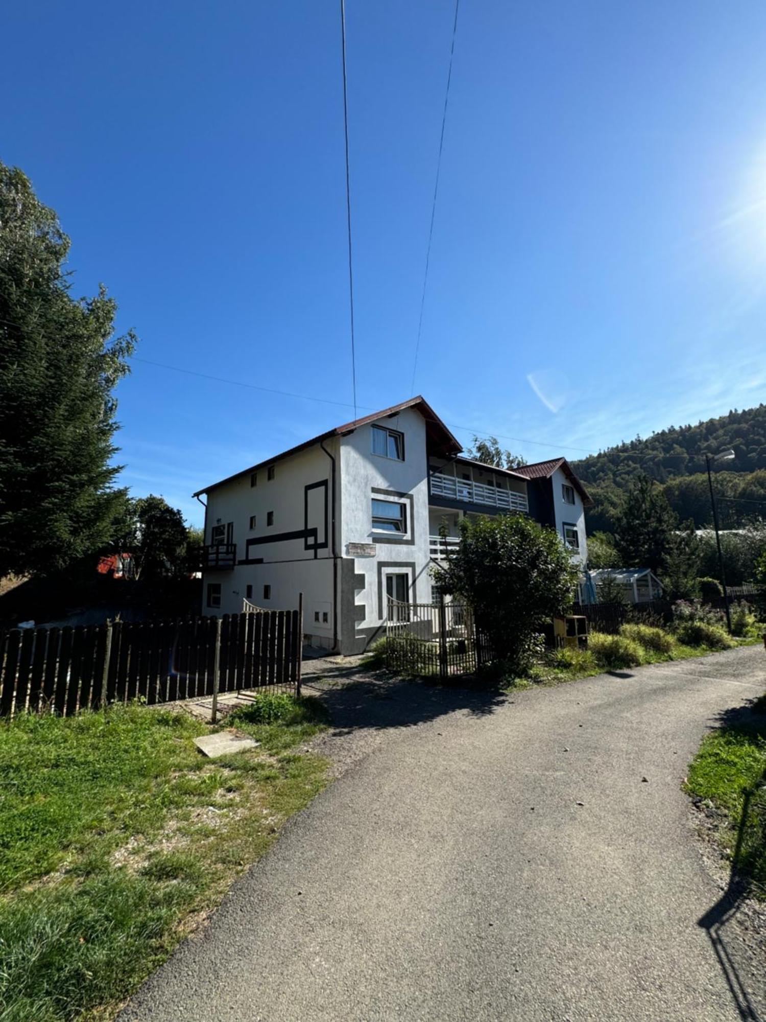 Casa David Hotel Buşteni Buitenkant foto